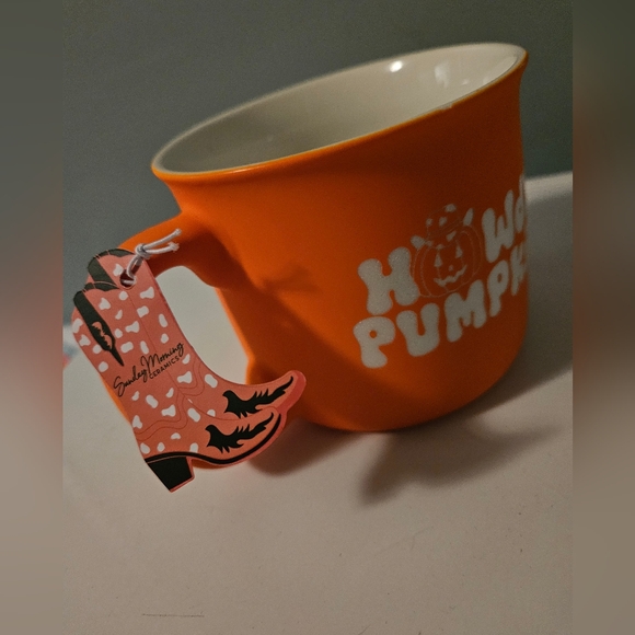 Howdy Pumpkin SOFT TOUCH Mug Orange Halloween Spooky Cowgirl NWT - Picture 2 of 3